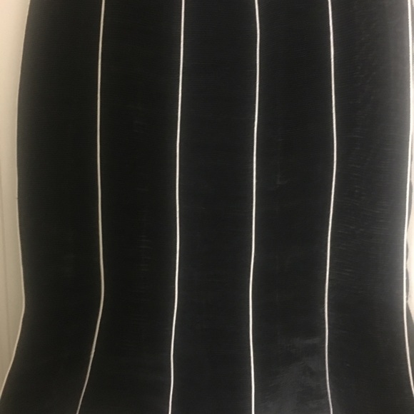 ASHRO flare bottom midi ribbed style skirt - Picture 2 of 3